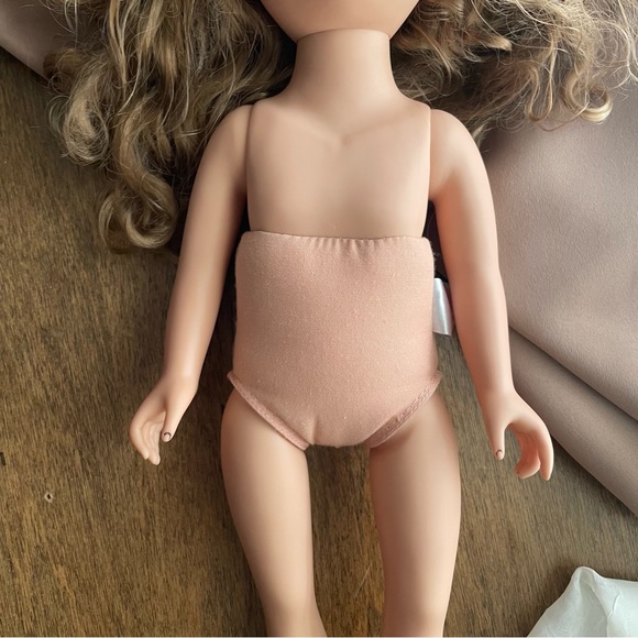 Mikaella - 2019 Journey Girls Doll, blue eyes strawberry blonde hair - Picture 5 of 16